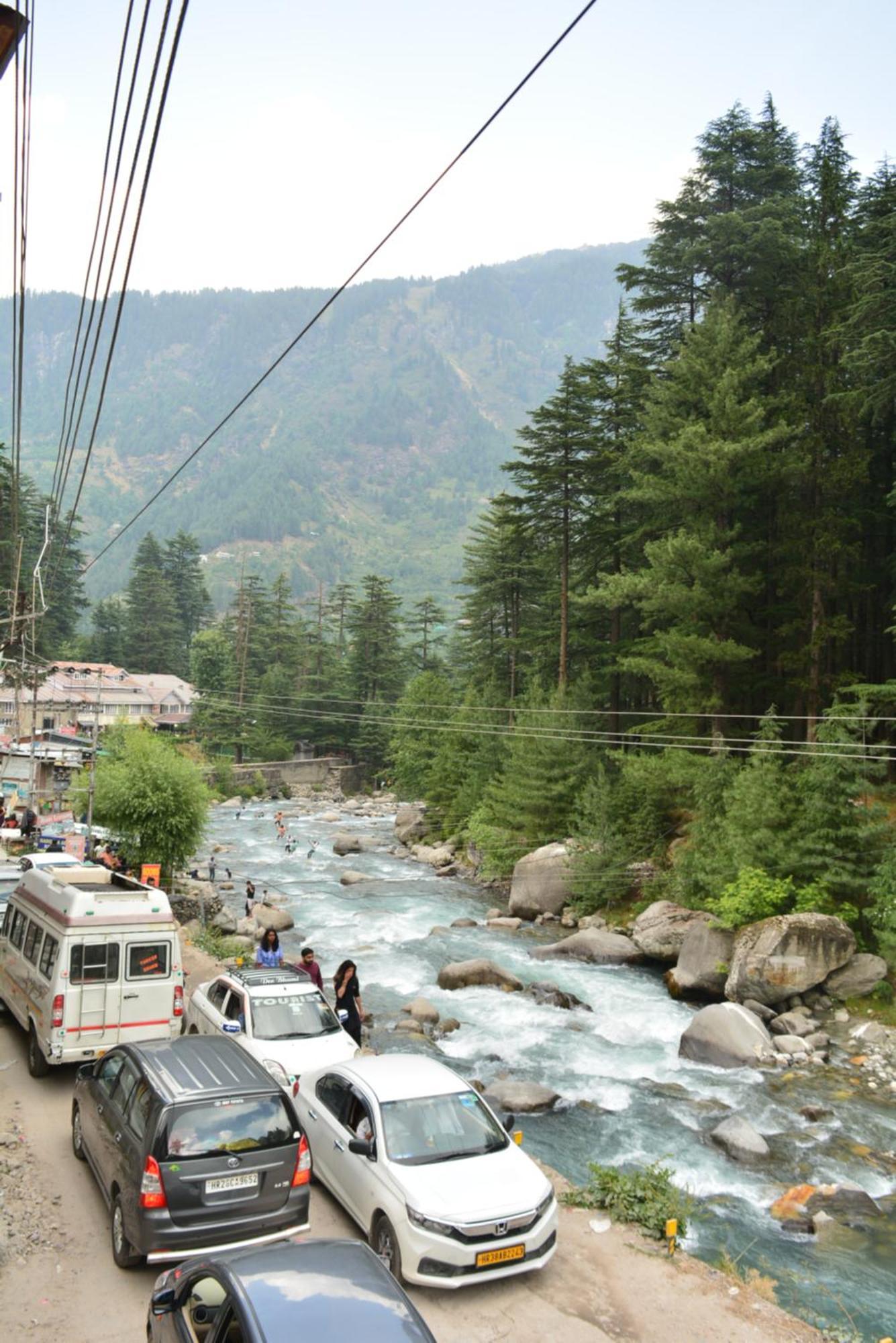 The Neelgiris Hotel Manāli Buitenkant foto