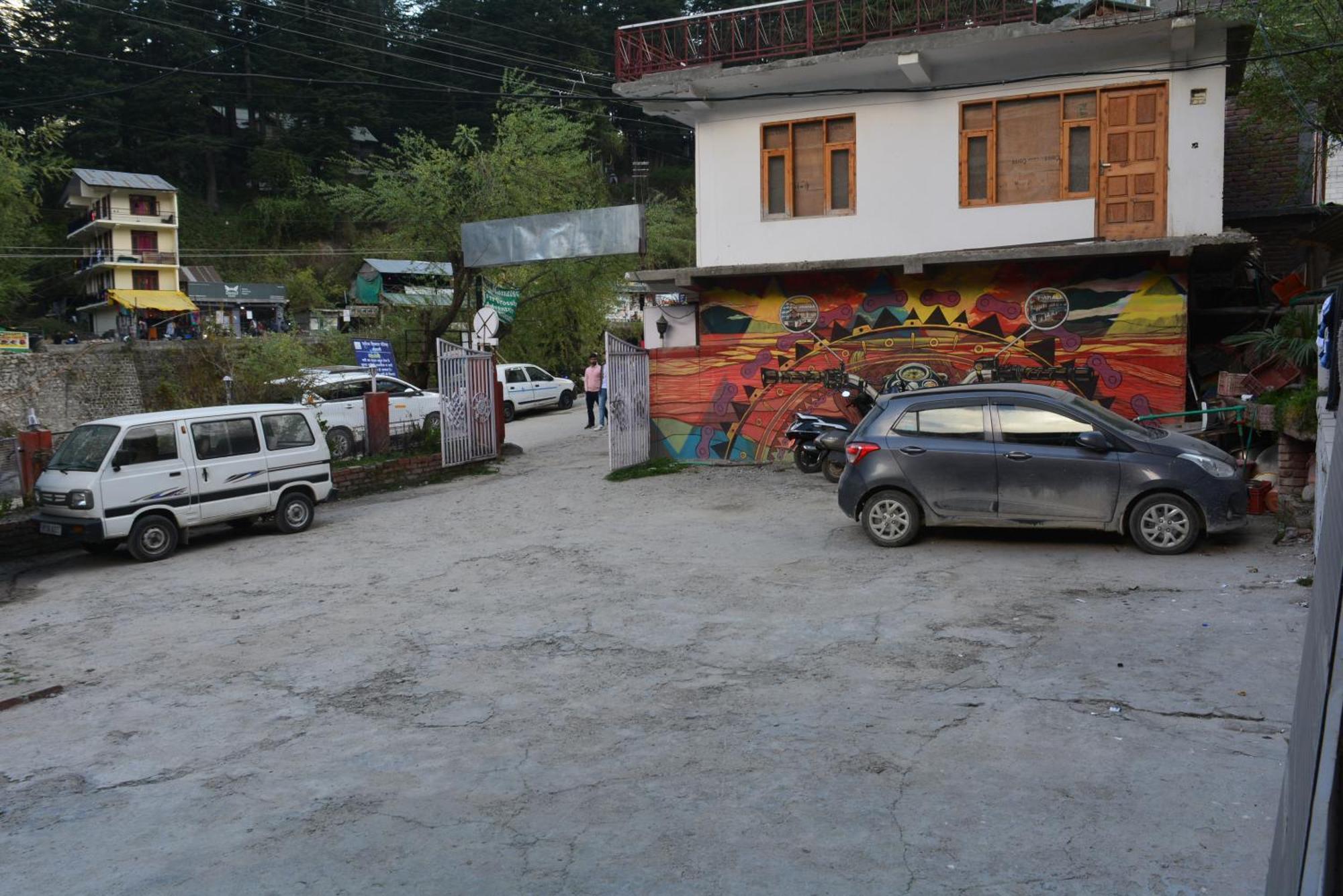 The Neelgiris Hotel Manāli Buitenkant foto