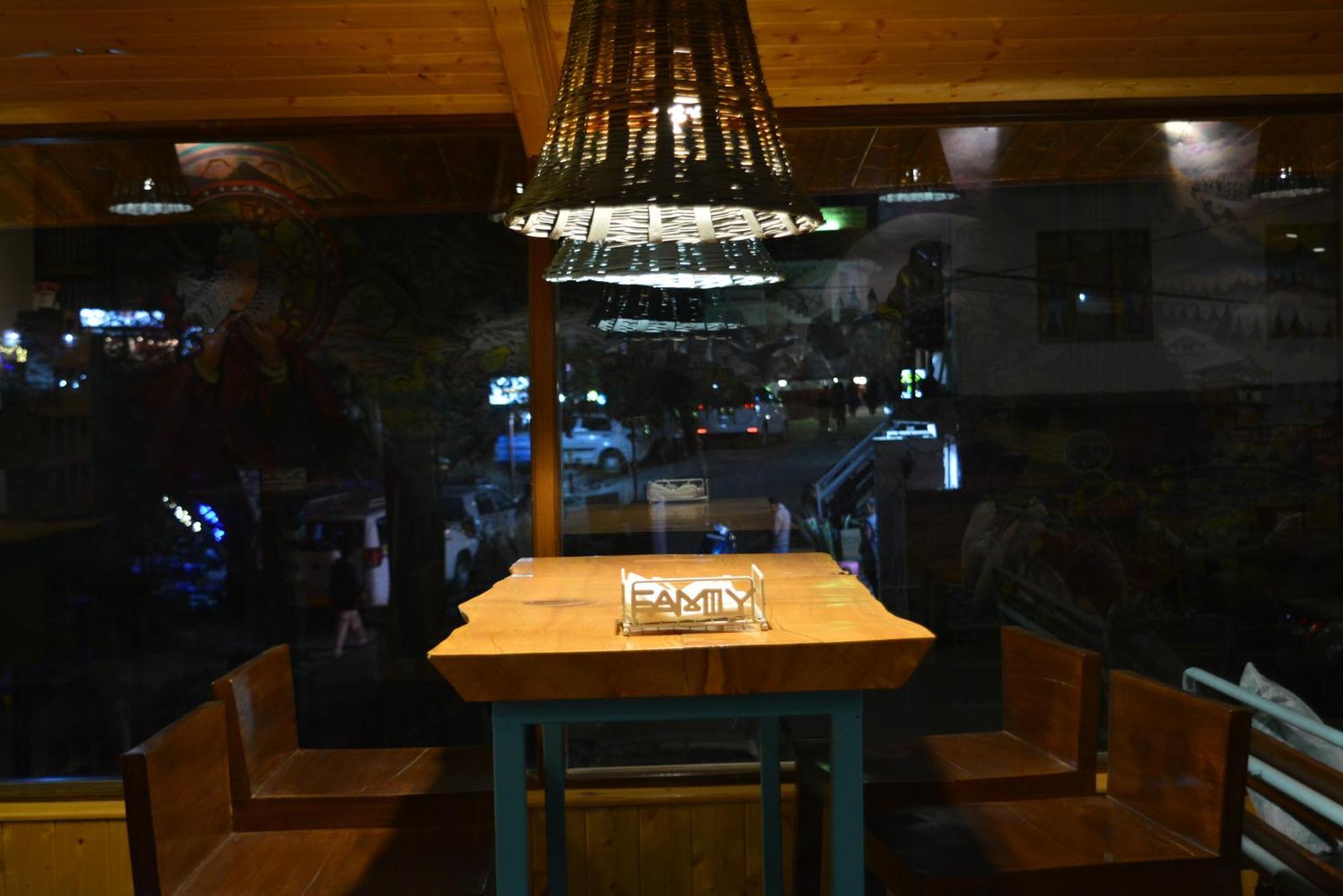 The Neelgiris Hotel Manāli Buitenkant foto